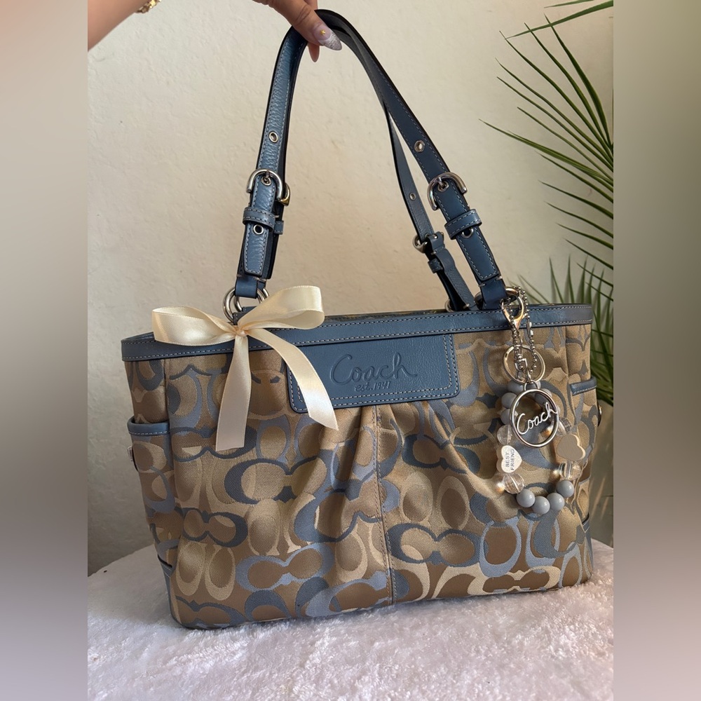 Coach Vintage Blue and Tan Shoulder Bag with Signature Style